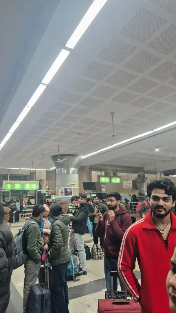 Kashmere Gate ISBT at night