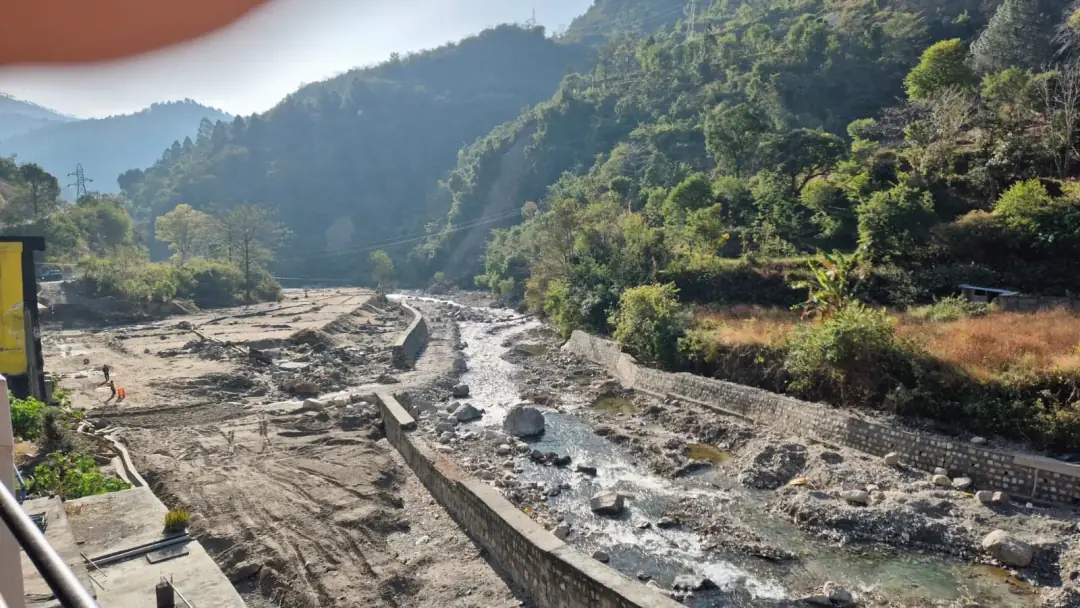 River valley on the way to Raithal