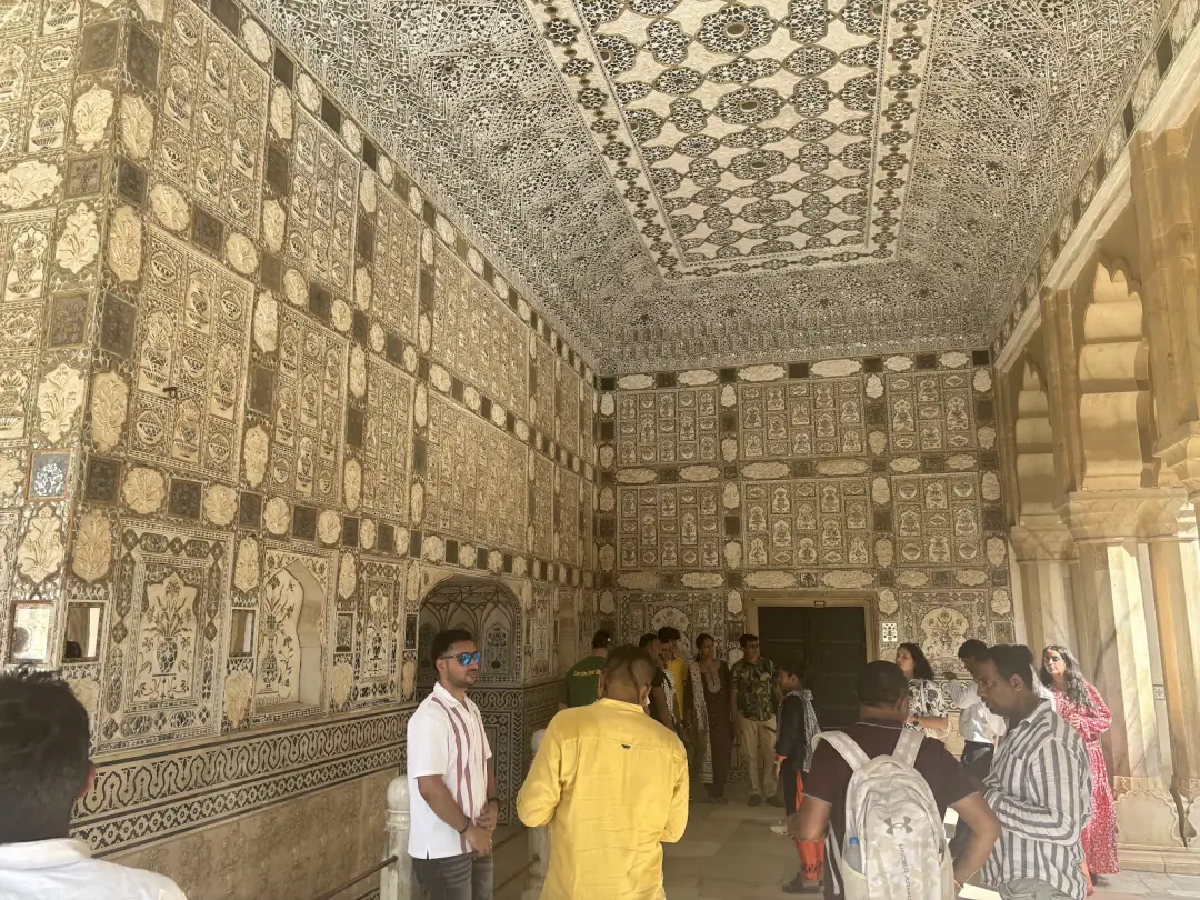 The mirrored hall